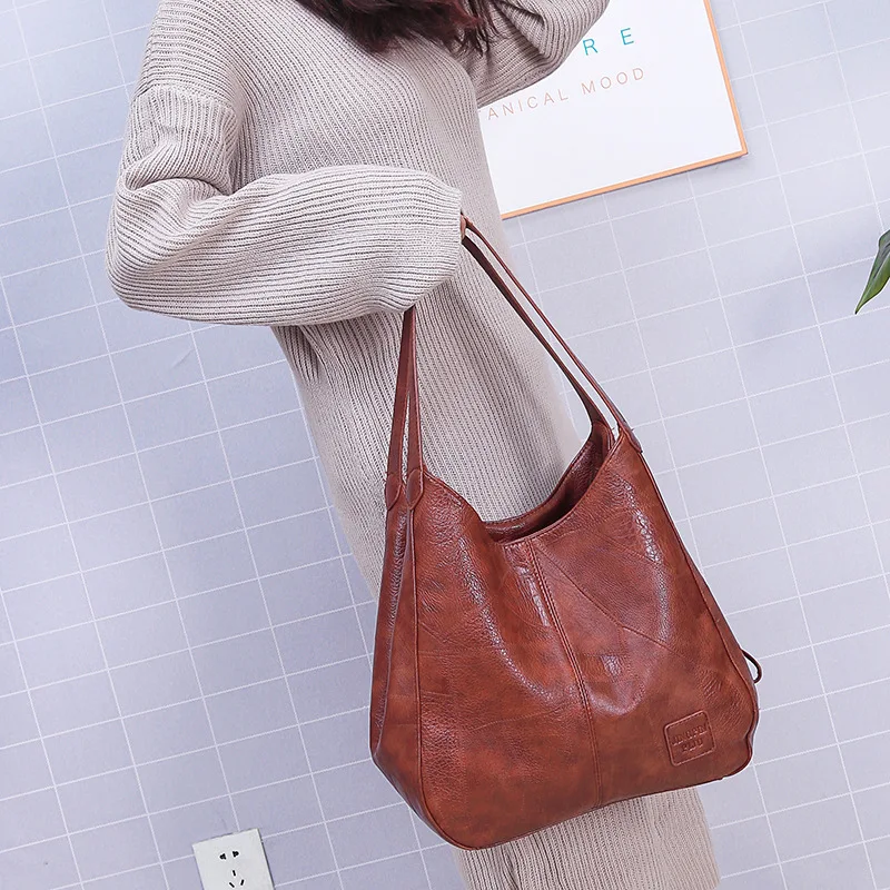 Soft Leather 2023 New Bag Women's Large Capacity Simple Shoulder Multi Compartment Tote Channels Handbags designer bags luxury
Soft Leather 2023 New Bag Women's Large Capacity Simple Shoulder Multi Compartment Tote Channels Handbags designer bags luxury