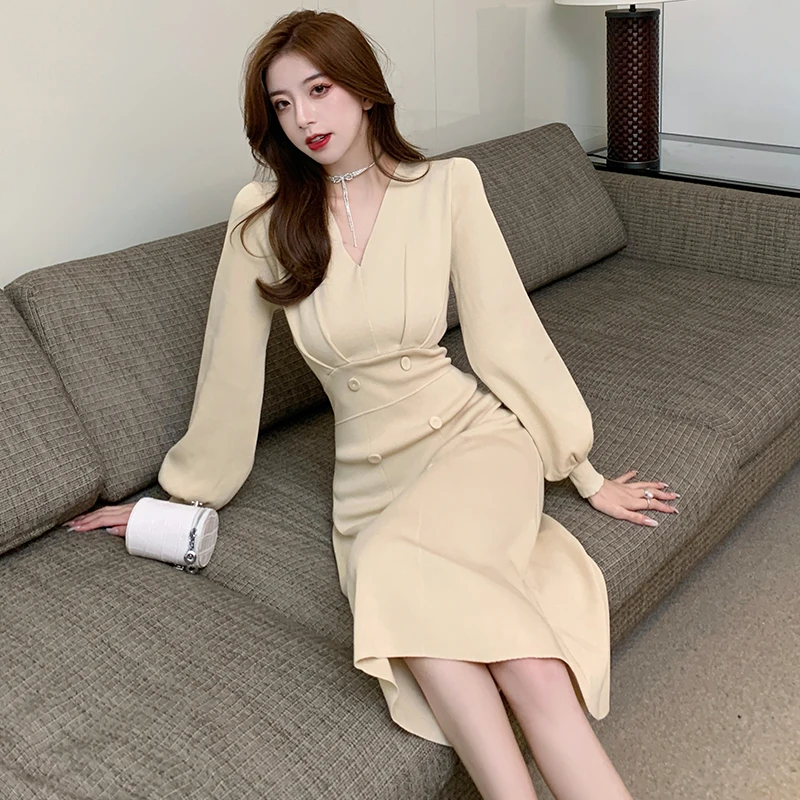 Summer New Women's Dresses V-neck Long Sleeve Solid Color Girl Knitting Lady Fashion Loose Mid Female Clothing
Summer New Women's Dresses V-neck Long Sleeve Solid Color Girl Knitting Lady Fashion Loose Mid Female Clothing