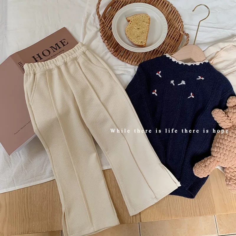 2022 Straight Pants Elastic Waist Ankle Length Loose Simple Cotton Soft Solid New Fashion Casual Comfortable Winter Autumn Girls
2022 Straight Pants Elastic Waist Ankle Length Loose Simple Cotton Soft Solid New Fashion Casual Comfortable Winter Autumn Girls