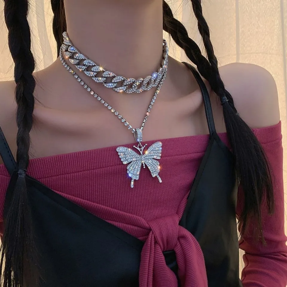 Ins New European and American Exaggerated Chain Butterfly Rhinestone Necklace Collar Chain Sweater Chain Long Necklace
Ins New European and American Exaggerated Chain Butterfly Rhinestone Necklace Collar Chain Sweater Chain Long Necklace