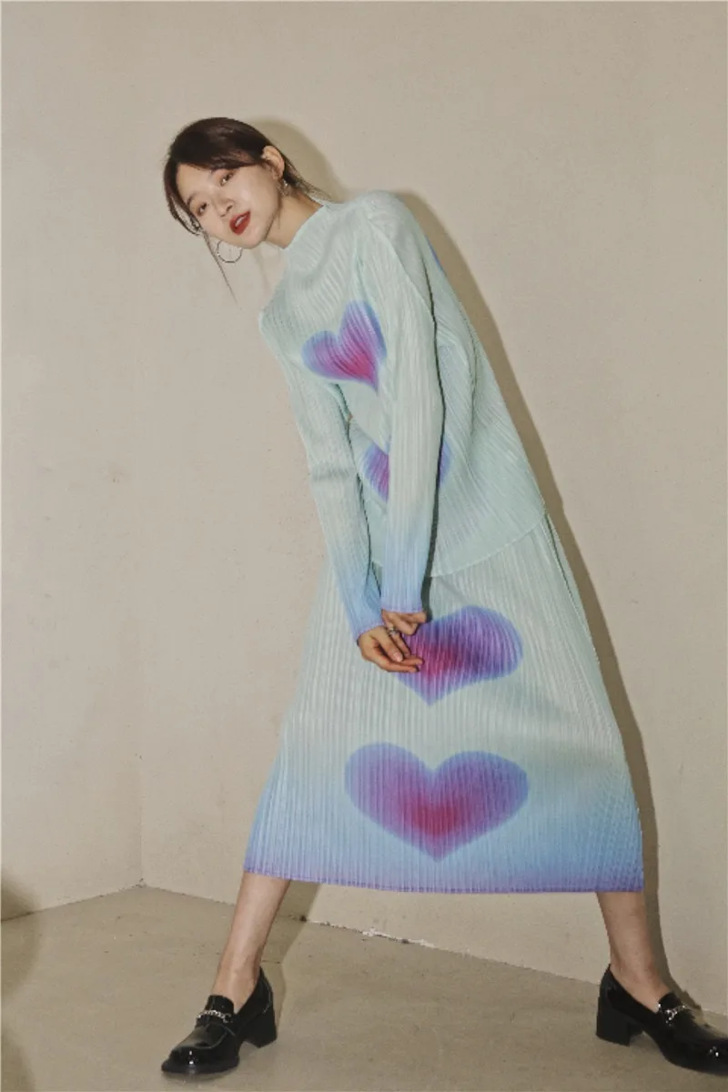 Women's Heart-shaped Print Halo Folds Gradient Long-sleeved Tops and Shirts Green Ladies Tops High-neck Ruffled Korean Fashion
Women's Heart-shaped Print Halo Folds Gradient Long-sleeved Tops and Shirts Green Ladies Tops High-neck Ruffled Korean Fashion