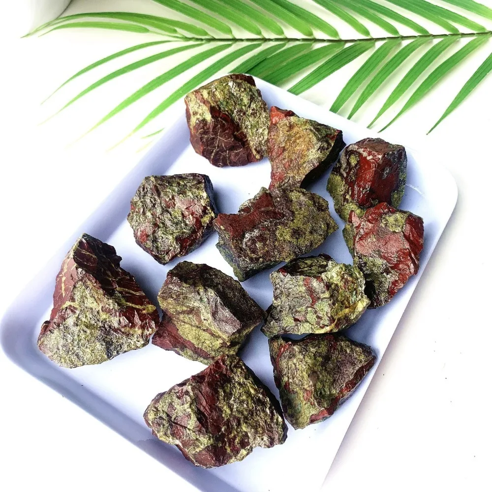 Необработанный камень крови дракона
Необработанный камень крови дракона