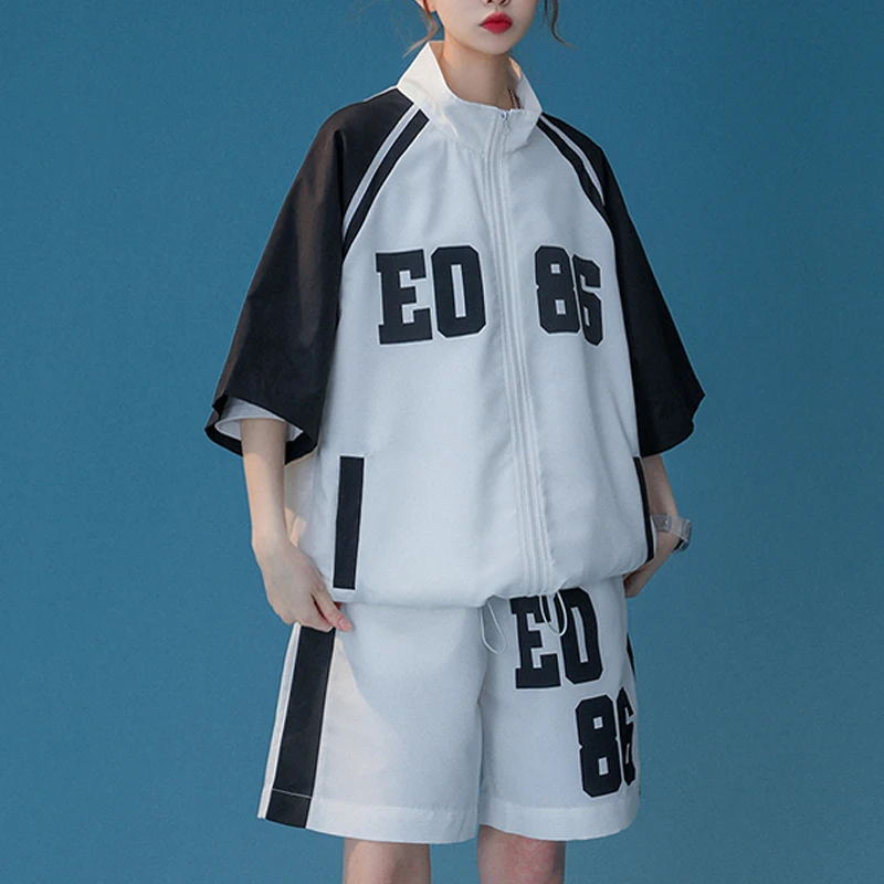 Hit Color Shorts Suits Woman Fashion Short Sleeve Loose Zipper Coat Top And Shorts Pants Suit Two Piece Set Female Casual Outfit
Hit Color Shorts Suits Woman Fashion Short Sleeve Loose Zipper Coat Top And Shorts Pants Suit Two Piece Set Female Casual Outfit
