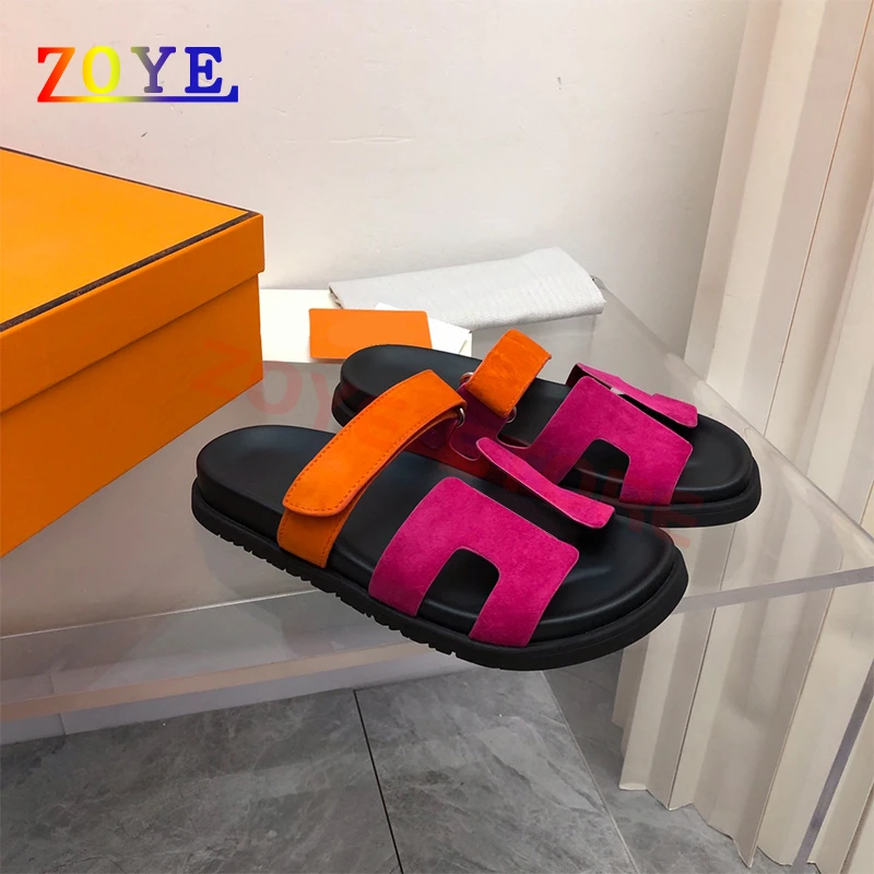 Men's and Women's Luxury Sandals 2023 New Genuine Leather flat shoes Fashion designer slippers Brand Letter beach shoes y2k
Men's and Women's Luxury Sandals 2023 New Genuine Leather flat shoes Fashion designer slippers Brand Letter beach shoes y2k