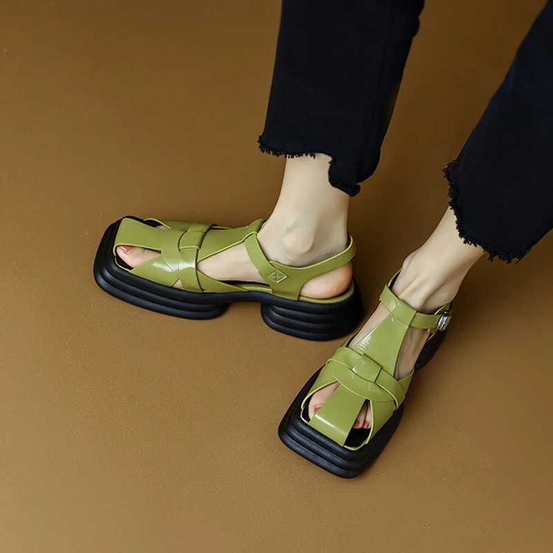 2022 Summer Women Sandals Fashion Square Toe Thick Heel Shoes Women Patent Leather Platform Sandals Casual Roman Shoes for Women
2022 Summer Women Sandals Fashion Square Toe Thick Heel Shoes Women Patent Leather Platform Sandals Casual Roman Shoes for Women