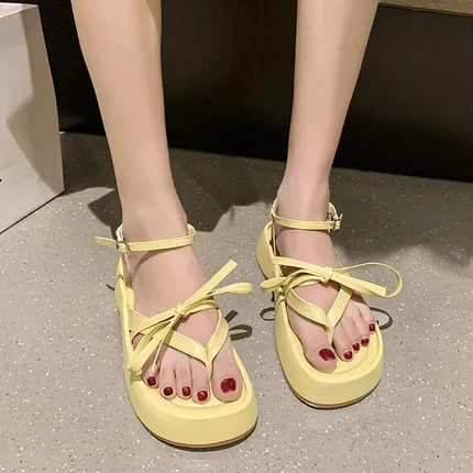 2022 Summer Beige Heeled Sandals All-Match Female Shoe Med Buckle Strap Clogs Wedge Flip Flops Platform Black Gladiator Girls Fa
2022 Summer Beige Heeled Sandals All-Match Female Shoe Med Buckle Strap Clogs Wedge Flip Flops Platform Black Gladiator Girls Fa