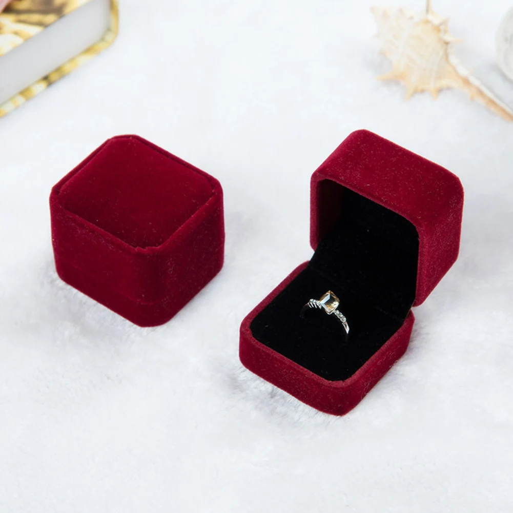 1PC Velvet Jewelry Necklace Ring Box Earring Display Storage Organizer Case Gift Box Ring Earring Display Jewelry Packaging
1PC Velvet Jewelry Necklace Ring Box Earring Display Storage Organizer Case Gift Box Ring Earring Display Jewelry Packaging