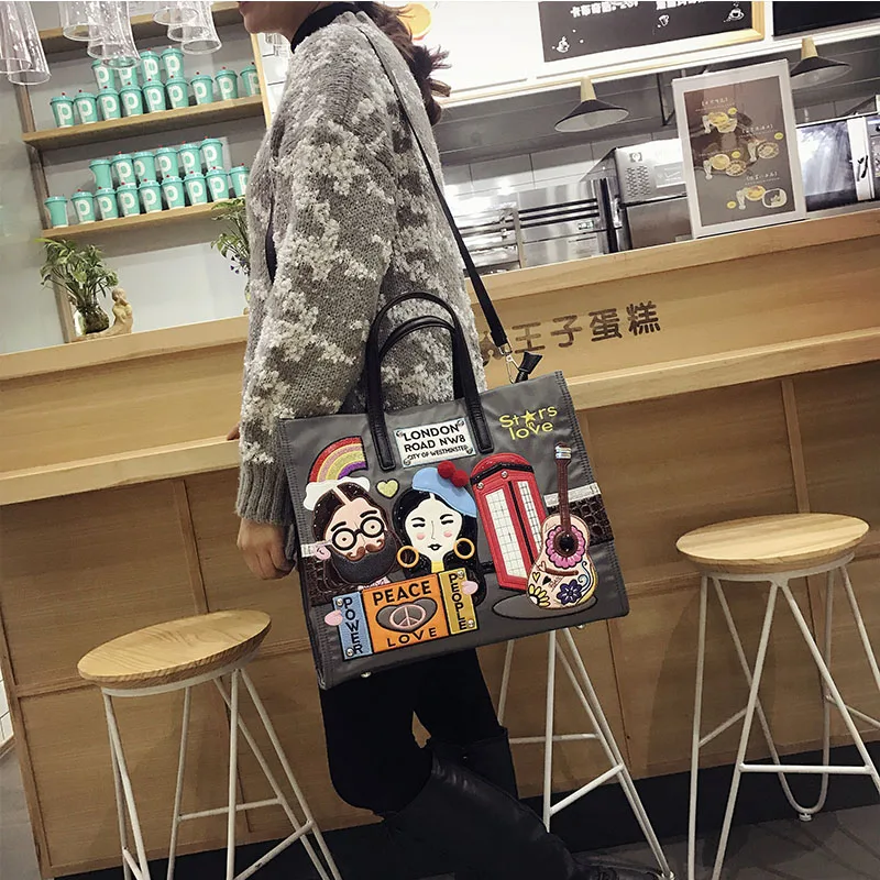 Hot Selling Fashion Embroidery Tote Bag 2022 New Creative Oxford Nylon Canvas Large Capacity Handbag Fashion Luxury Designer Cc
Hot Selling Fashion Embroidery Tote Bag 2022 New Creative Oxford Nylon Canvas Large Capacity Handbag Fashion Luxury Designer Cc