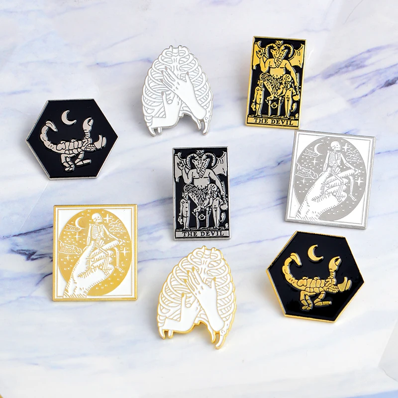 10 PCS / LOT Rib cage Scorpion Skeleton night Devil Satan Enamel Pins Brooch Badge Denim lapel pin Jewelry
10 PCS / LOT Rib cage Scorpion Skeleton night Devil Satan Enamel Pins Brooch Badge Denim lapel pin Jewelry