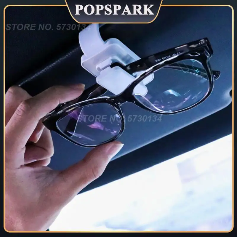 Многофункциональный автомобильный зажим для очков, персональный зажим для хранения очков, многофункциональный зажим для билетов и карт, автомобильный солнцезащитный козырек
Многофункциональный автомобильный зажим для очков, персональный зажим для хранения очков, многофункциональный зажим для билетов и карт, автомобильный солнцезащитный козырек