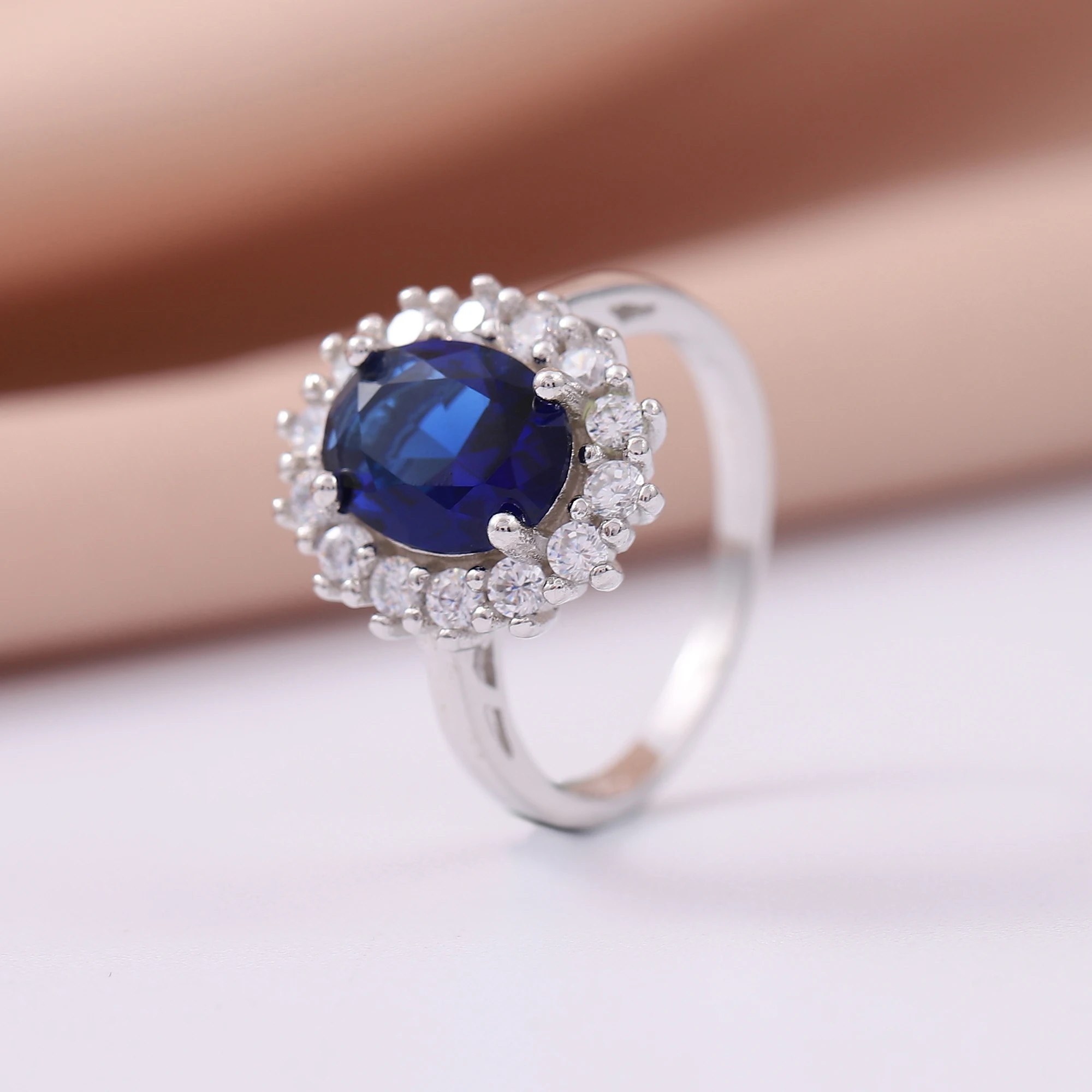 Princess Blue Zircon Ring Original Tibetan Silver 925 Engagement Wedding Ring Jewelry for Women
Princess Blue Zircon Ring Original Tibetan Silver 925 Engagement Wedding Ring Jewelry for Women