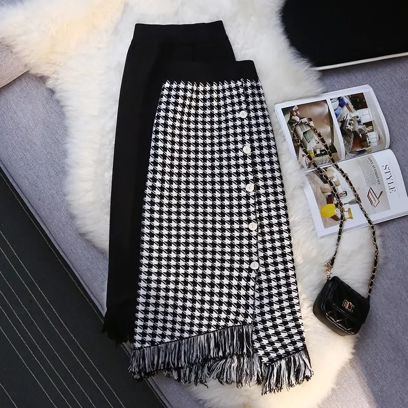 Spring 2022 Women Thousand Bird Grid Plaid Skirt New Casual Knitting Tassel High Waist Black Skirts
Spring 2022 Women Thousand Bird Grid Plaid Skirt New Casual Knitting Tassel High Waist Black Skirts