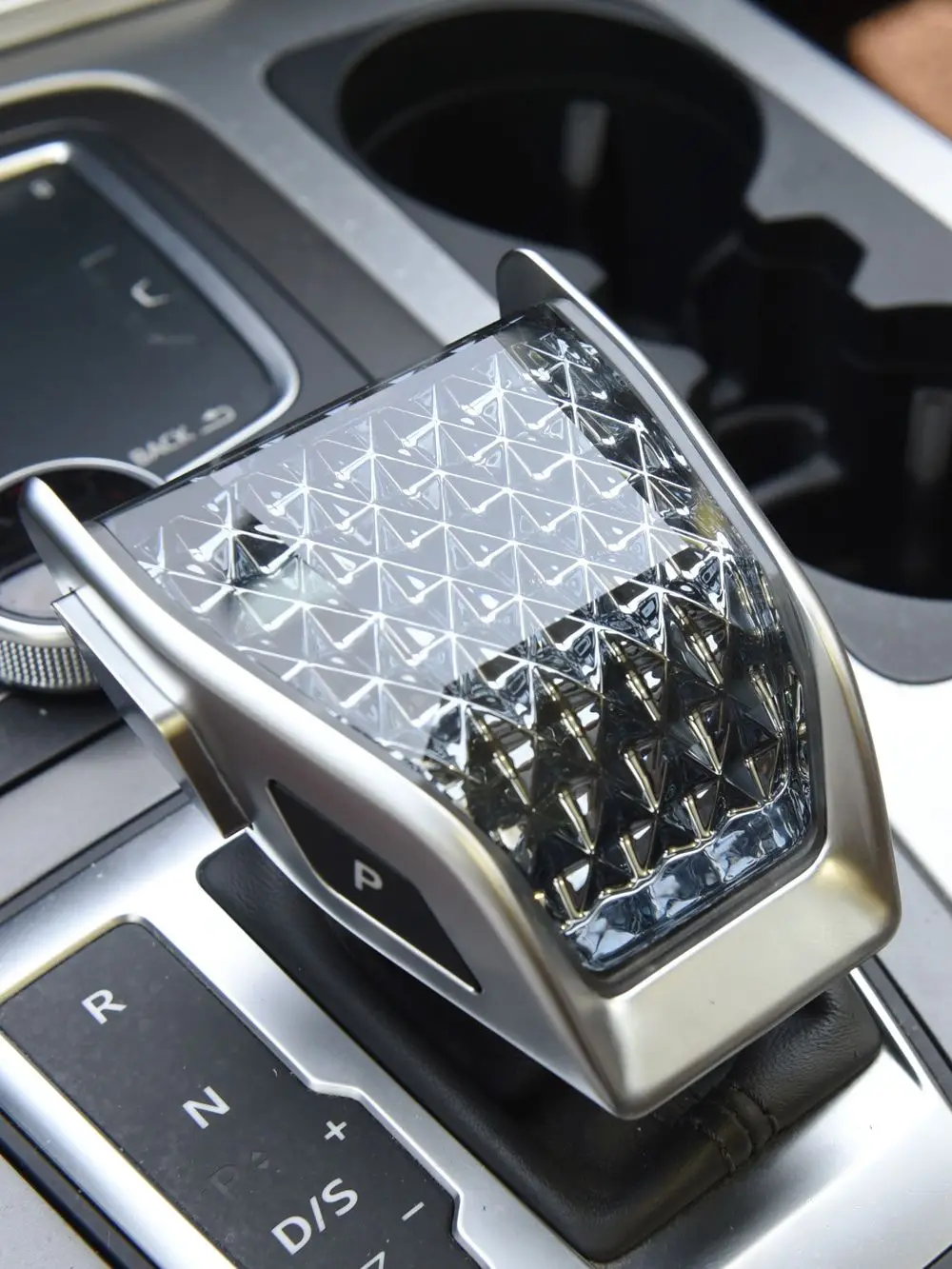 Car Accessories Crystal Gear Shift Knob For Audi A4 A5 A6L Q5L Q6 Q7 Auto Replacement Parts Car Accessories Crystal Gear Shift Knob For Audi A4 A5 A6L Q5L Q6 Q7 Auto Replacement Parts