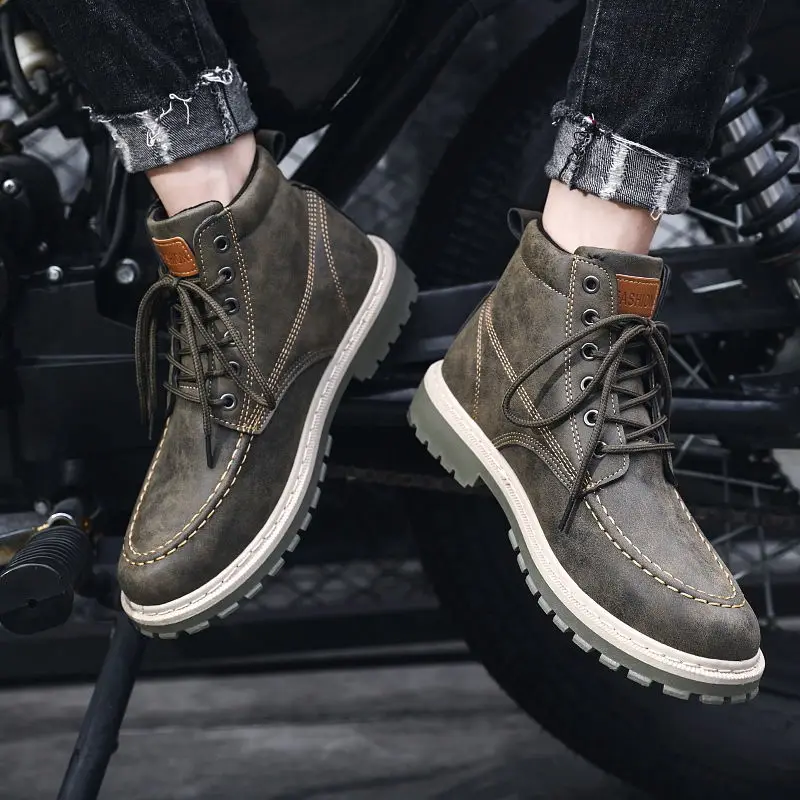 Boots men's autumn new versatile men's boots Korean version trendy high helper work clothes boots leather short boots
Boots men's autumn new versatile men's boots Korean version trendy high helper work clothes boots leather short boots