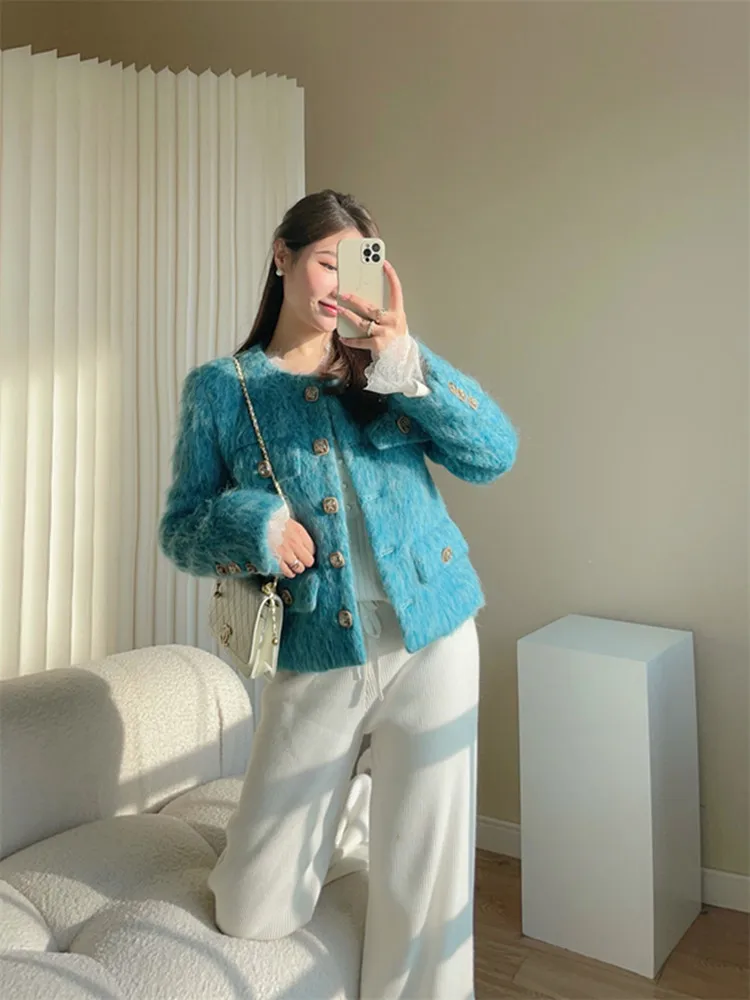 DALMAZZO Fall Winter Vintage Wool Delicate Elegant Cardigan Jacket Tops Women O Neck Single-Breasted Slim Outerwear French Coat 
DALMAZZO Fall Winter Vintage Wool Delicate Elegant Cardigan Jacket Tops Women O Neck Single-Breasted Slim Outerwear French Coat