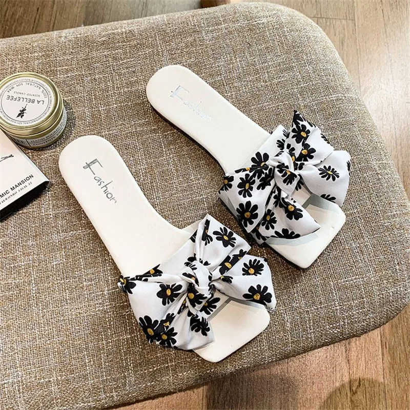 2022 summer European and American women's bow flat casual sandals and slippers 2995
2022 summer European and American women's bow flat casual sandals and slippers 2995