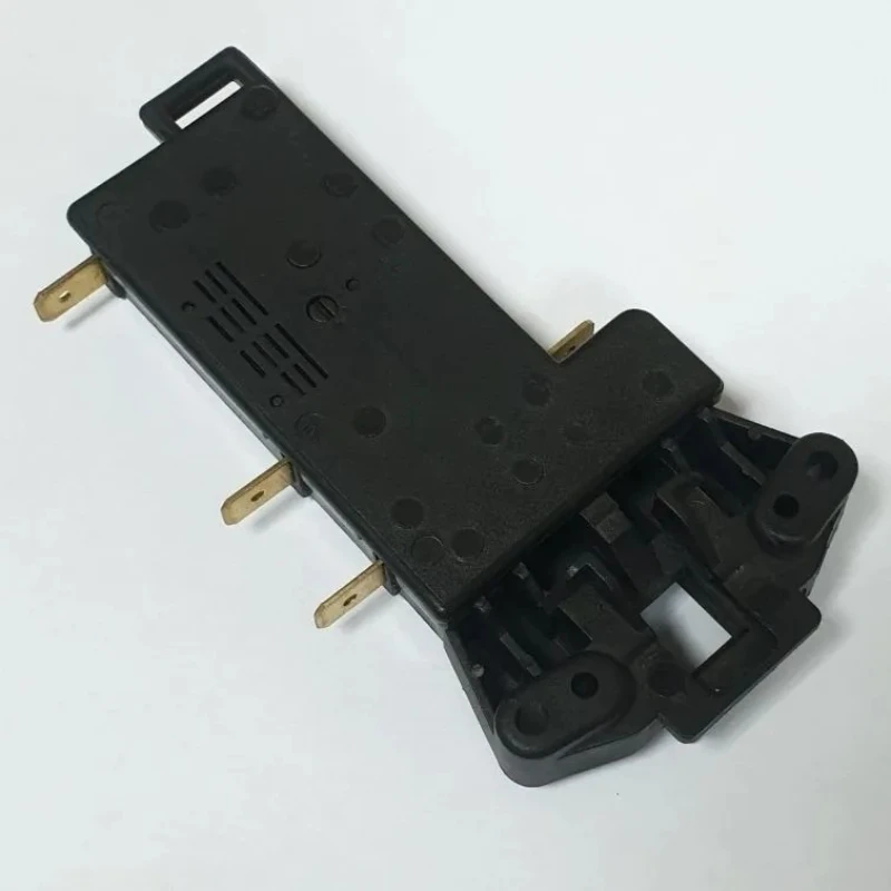 Замок двери стиральной машины Rold DS88
Замок двери стиральной машины Rold DS88