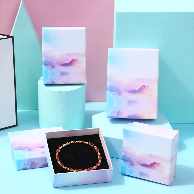 1pc DIY Small Gift Box Gradient Color Jewelry Box Colorful Cloud Handbag Colorful Cloud Printing Jewelry Box Multifunctional
1pc DIY Small Gift Box Gradient Color Jewelry Box Colorful Cloud Handbag Colorful Cloud Printing Jewelry Box Multifunctional