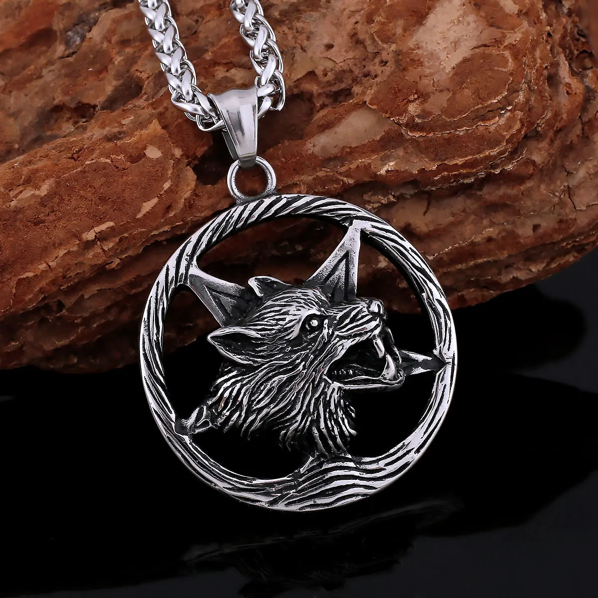 Newly Designed Retro Viking Wolf Head Necklace Nordic Men's Never Fade Stainless Steel Odin Amulet Pendant Jewelry Accessories
Newly Designed Retro Viking Wolf Head Necklace Nordic Men's Never Fade Stainless Steel Odin Amulet Pendant Jewelry Accessories