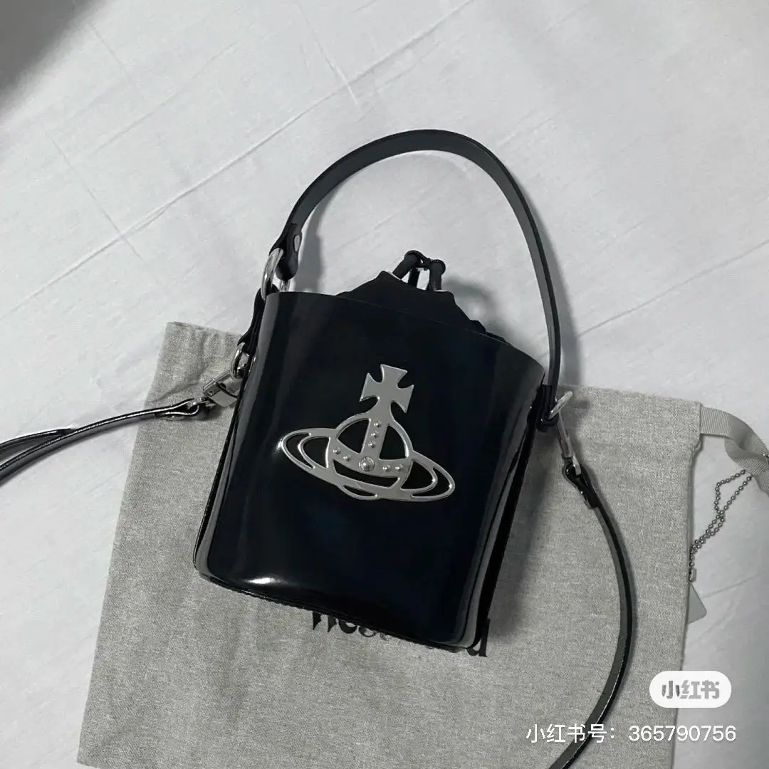 Small ins bag women's 2022 new patent bucket bag Saturn cross-shoulder shoulder tote bag
Small ins bag women's 2022 new patent bucket bag Saturn cross-shoulder shoulder tote bag