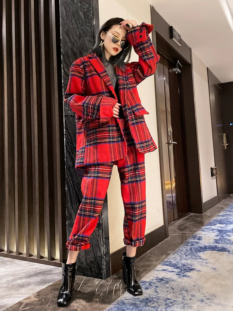 European station 2022 Winter New Cotton woolen plaid suit Coat + Pants female Korean version loose all-match two-piece suit
European station 2022 Winter New Cotton woolen plaid suit Coat + Pants female Korean version loose all-match two-piece suit
