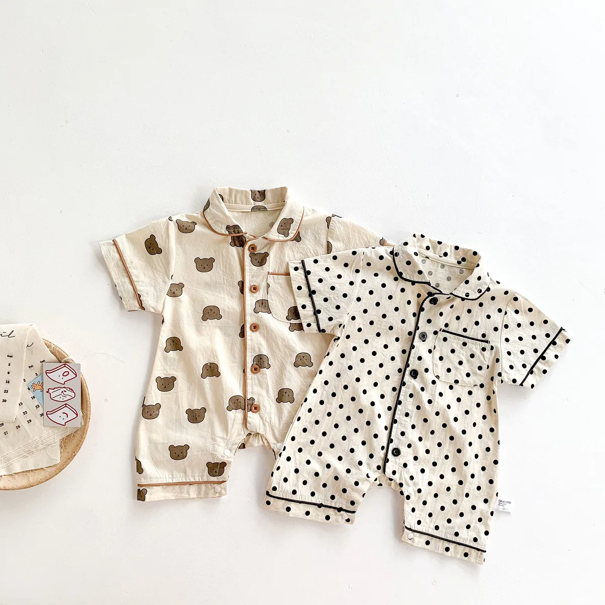Summer Baby Short Sleeve Romper Korean Baby Boy Clothes Cartoon Bear Print Newborn Cotton Sleeping Jumpsuit Girls One Pieces
Summer Baby Short Sleeve Romper Korean Baby Boy Clothes Cartoon Bear Print Newborn Cotton Sleeping Jumpsuit Girls One Pieces