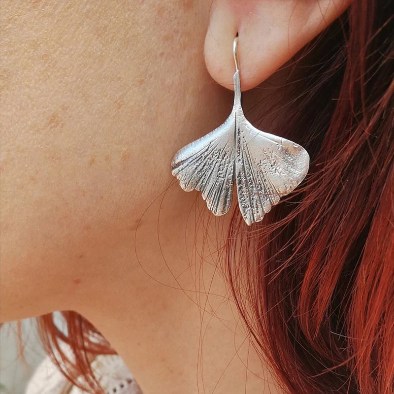 

Vintage Ginkgo Leaf Ear Hook Hanging Earrings For Women Statement Design Metal Dangle Earrings Fashion Jewelry Female Bijoux