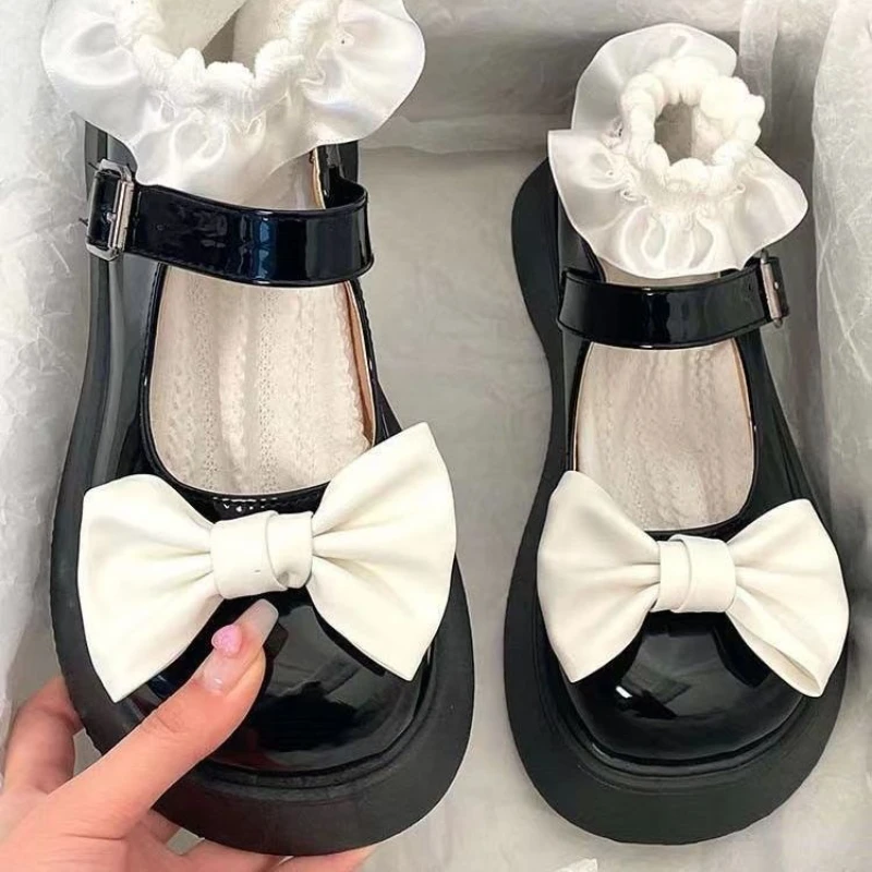 2023 New Hot Sale Retro Rock Shoes for Women‘s Comfortable Bow Leather Shoes Metal Niche Platform Solid Color Women Shoes 
2023 New Hot Sale Retro Rock Shoes for Women‘s Comfortable Bow Leather Shoes Metal Niche Platform Solid Color Women Shoes