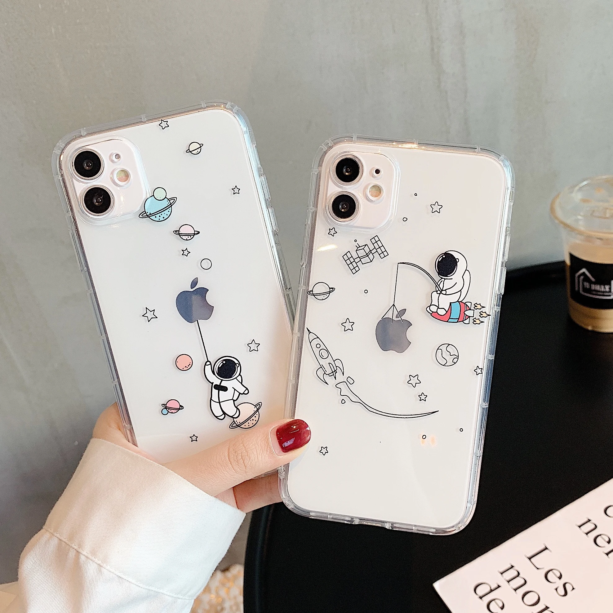 Чехол для телефона с астронавтом для iPhone 13 12 11 14 Pro MAX XS XR 7 8 14Plus, милая Прозрачная мягкая Противоударная задняя крышка CPH
Чехол для телефона с астронавтом для iPhone 13 12 11 14 Pro MAX XS XR 7 8 14Plus, милая Прозрачная мягкая Противоударная задняя крышка CPH