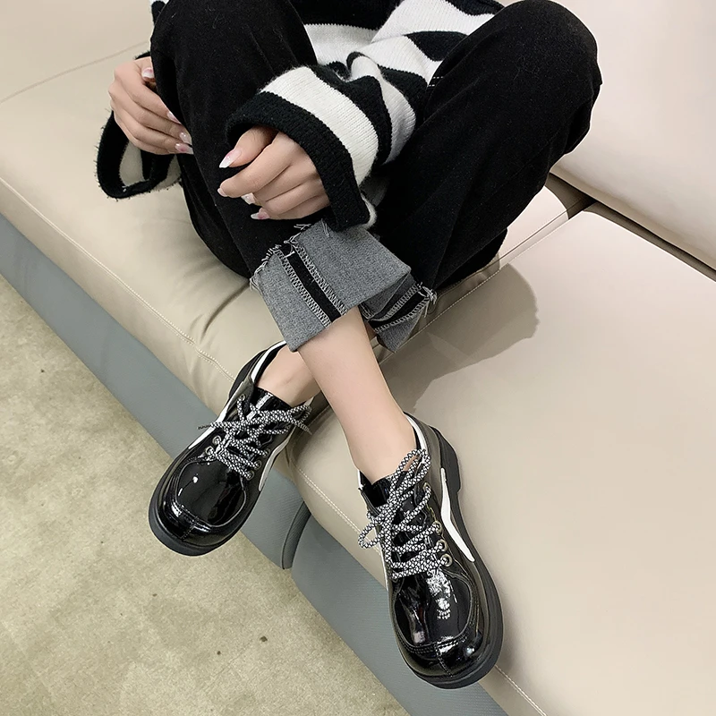 British style autumn thick-soled retro small leather shoes jk Japanese single shoes
British style autumn thick-soled retro small leather shoes jk Japanese single shoes