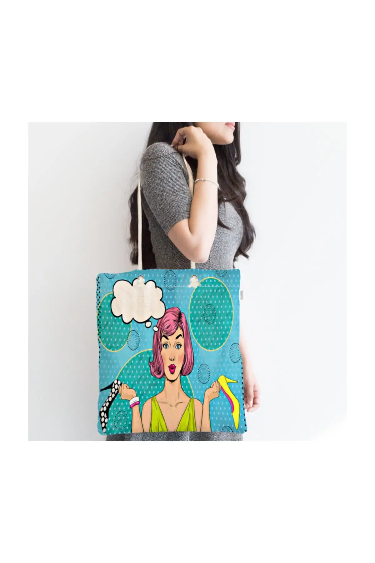 Женская пляжная сумка-тоут на молнии с цифровым принтом
Женская пляжная сумка-тоут на молнии с цифровым принтом