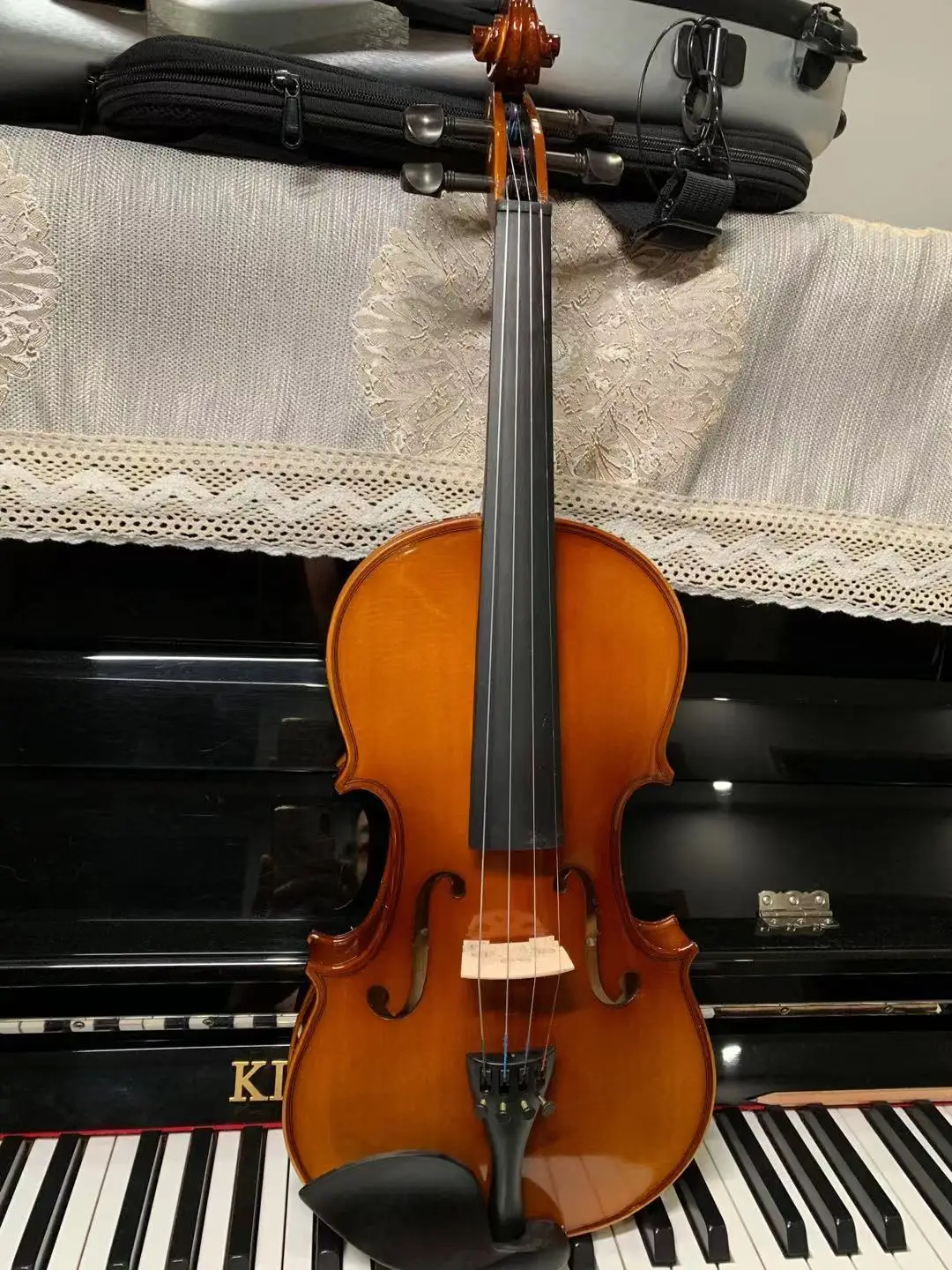 Solid wood matte violines beginner self-study exam grade playing professional violin 4/4 full size musical instrument
Solid wood matte violines beginner self-study exam grade playing professional violin 4/4 full size musical instrument