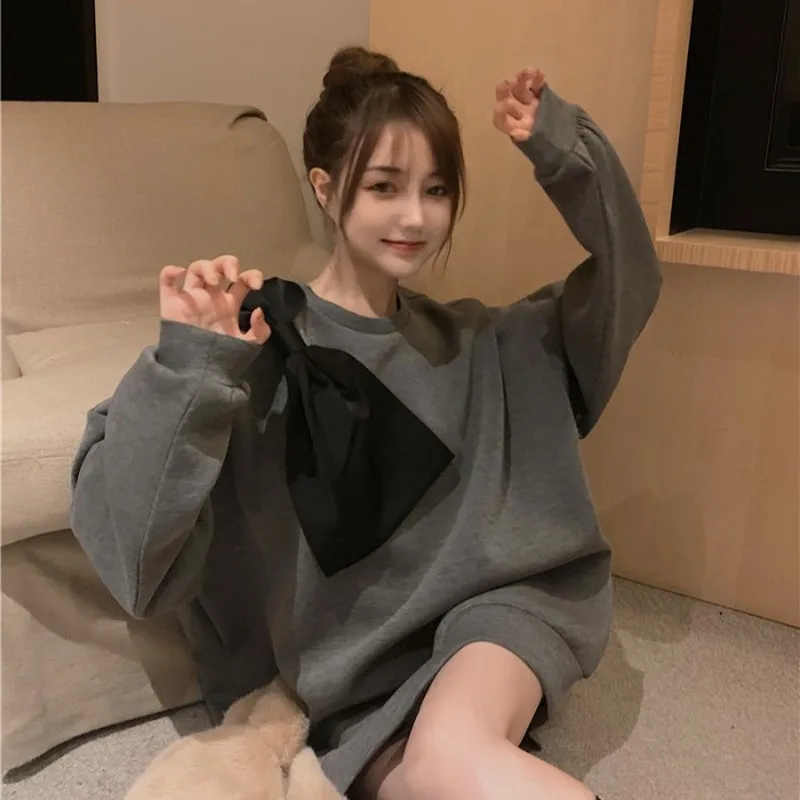 Women New Big Bow Casual Gray Pullover Korean Chic Sweet Versatile Long Sleeved Tops Y2k 2021 Fall and Winter Female Indie Style
Women New Big Bow Casual Gray Pullover Korean Chic Sweet Versatile Long Sleeved Tops Y2k 2021 Fall and Winter Female Indie Style