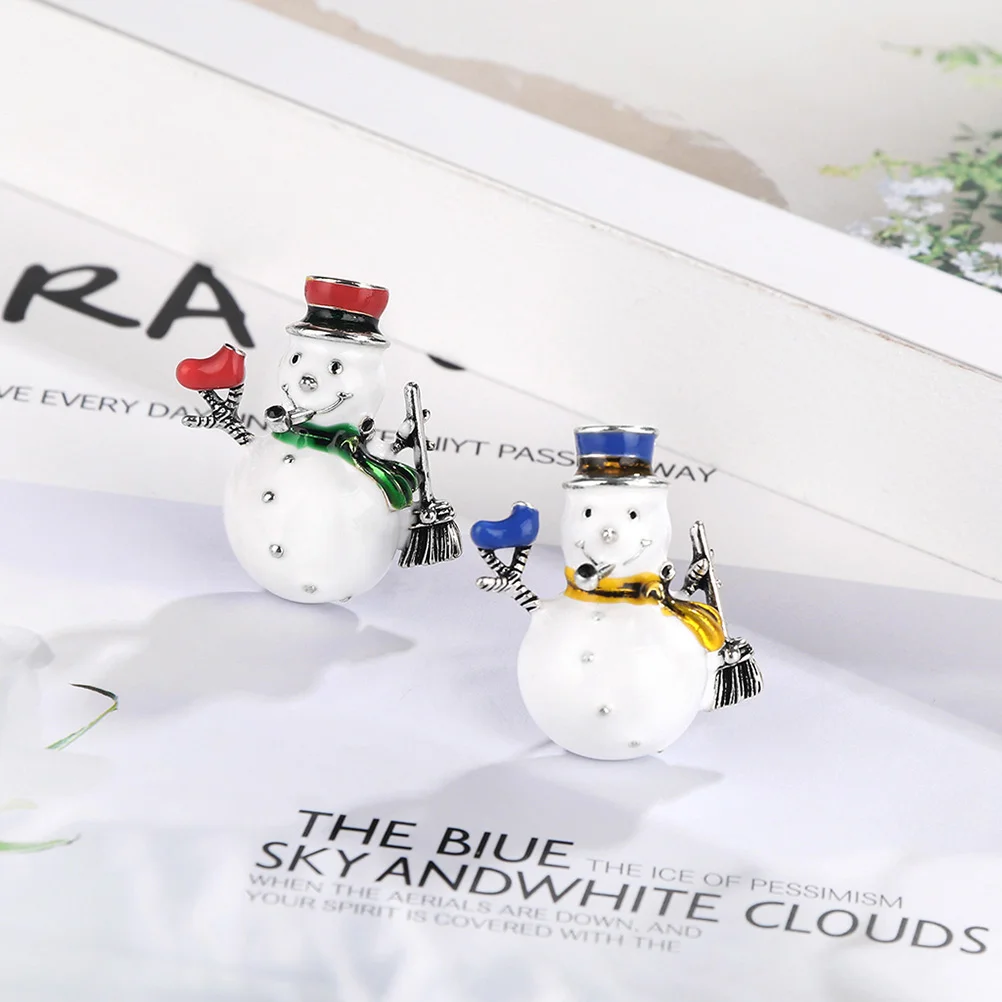 2pcs Christmas Creative Brooch Alloy Lovely Snowman Pattern Cartoon Brooch Drip Oil Breastpin Funny Badge
2pcs Christmas Creative Brooch Alloy Lovely Snowman Pattern Cartoon Brooch Drip Oil Breastpin Funny Badge