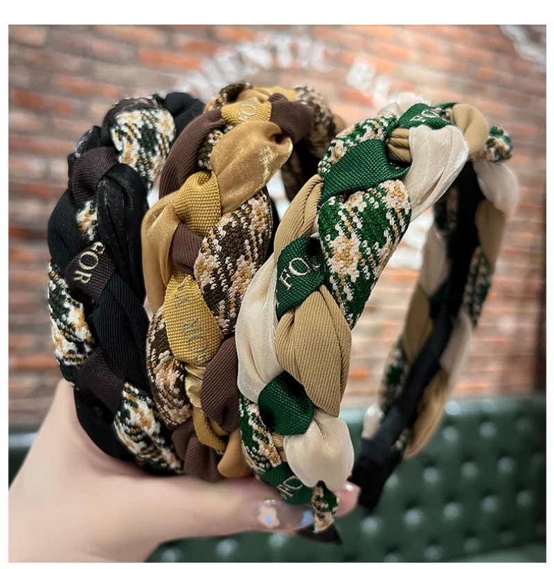 Wholesale New Net Red Hair Hoop Retro French Plaid Twist Head Hoop Press Hairpin Hair Bands Headwear Hair Accessories AFS320
Wholesale New Net Red Hair Hoop Retro French Plaid Twist Head Hoop Press Hairpin Hair Bands Headwear Hair Accessories AFS320