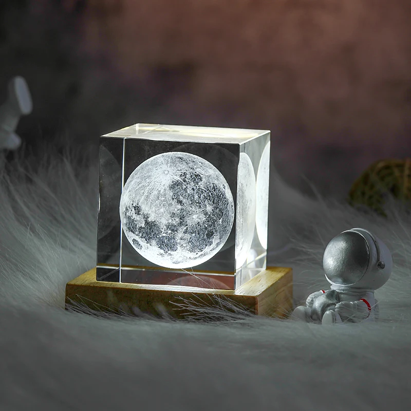 Creative cube crystal astronaut ornaments to send girls girlfriends night light decoration moon Christmas birthday gift
Creative cube crystal astronaut ornaments to send girls girlfriends night light decoration moon Christmas birthday gift