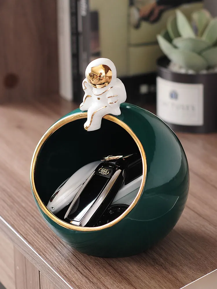 Astronaut entrance key storage decoration creative Nordic home desktop soft decoration wine cabinet spaceman
Astronaut entrance key storage decoration creative Nordic home desktop soft decoration wine cabinet spaceman