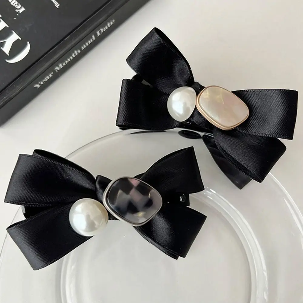Pearl Bow Ponytail Fixed Hair Claw Elegant Bowknot Hair Claw Hair Crab Clip Korean Style Cloth Hair Clip Women
Pearl Bow Ponytail Fixed Hair Claw Elegant Bowknot Hair Claw Hair Crab Clip Korean Style Cloth Hair Clip Women