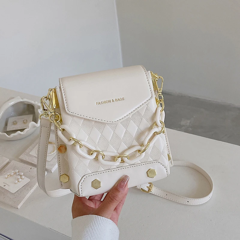 Bags For Women 2022 New Korean Style Retro Fashion chain Mobile Phone Women's Bag Studded Shoulder Bag Women's Messenger Bag
Bags For Women 2022 New Korean Style Retro Fashion chain Mobile Phone Women's Bag Studded Shoulder Bag Women's Messenger Bag
