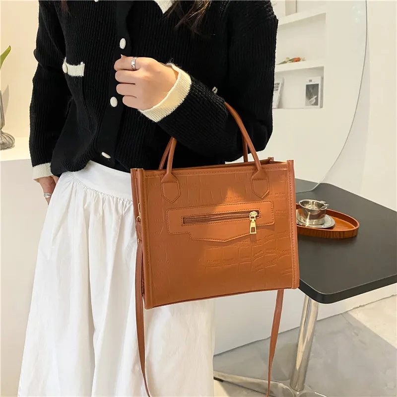 New Pu Leather Bag Simple Handbags Famous brand New Lady Shoulder Bag High Quality Handbags Large Capacity casual tote bag
New Pu Leather Bag Simple Handbags Famous brand New Lady Shoulder Bag High Quality Handbags Large Capacity casual tote bag