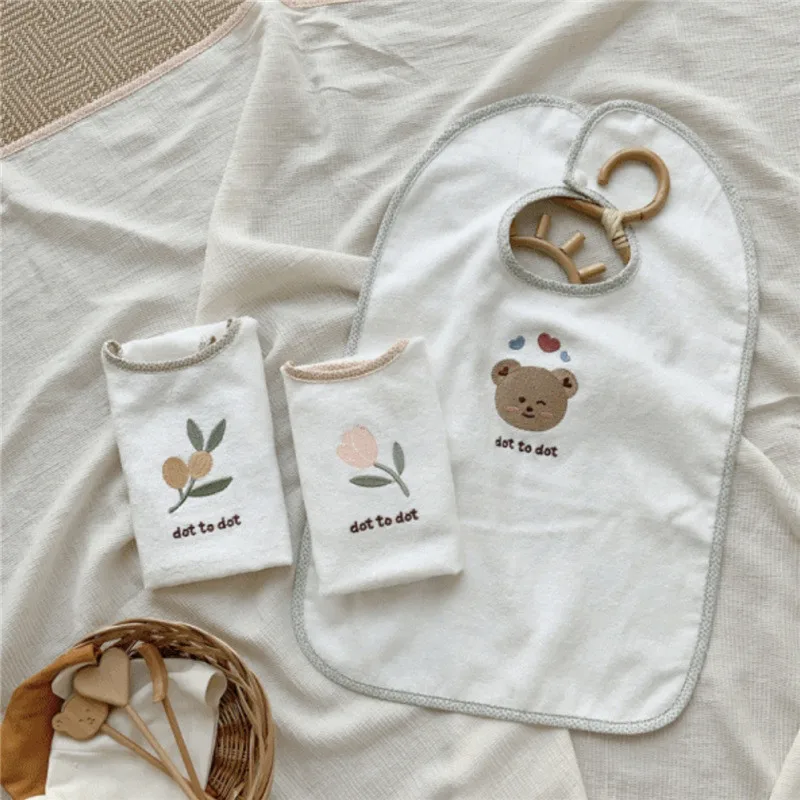 EnkeliBB Baby Lovely Big Bibs Cute Flower Bear Embroidery Bib WhiteTowel fabric Waterproof Bib
EnkeliBB Baby Lovely Big Bibs Cute Flower Bear Embroidery Bib WhiteTowel fabric Waterproof Bib