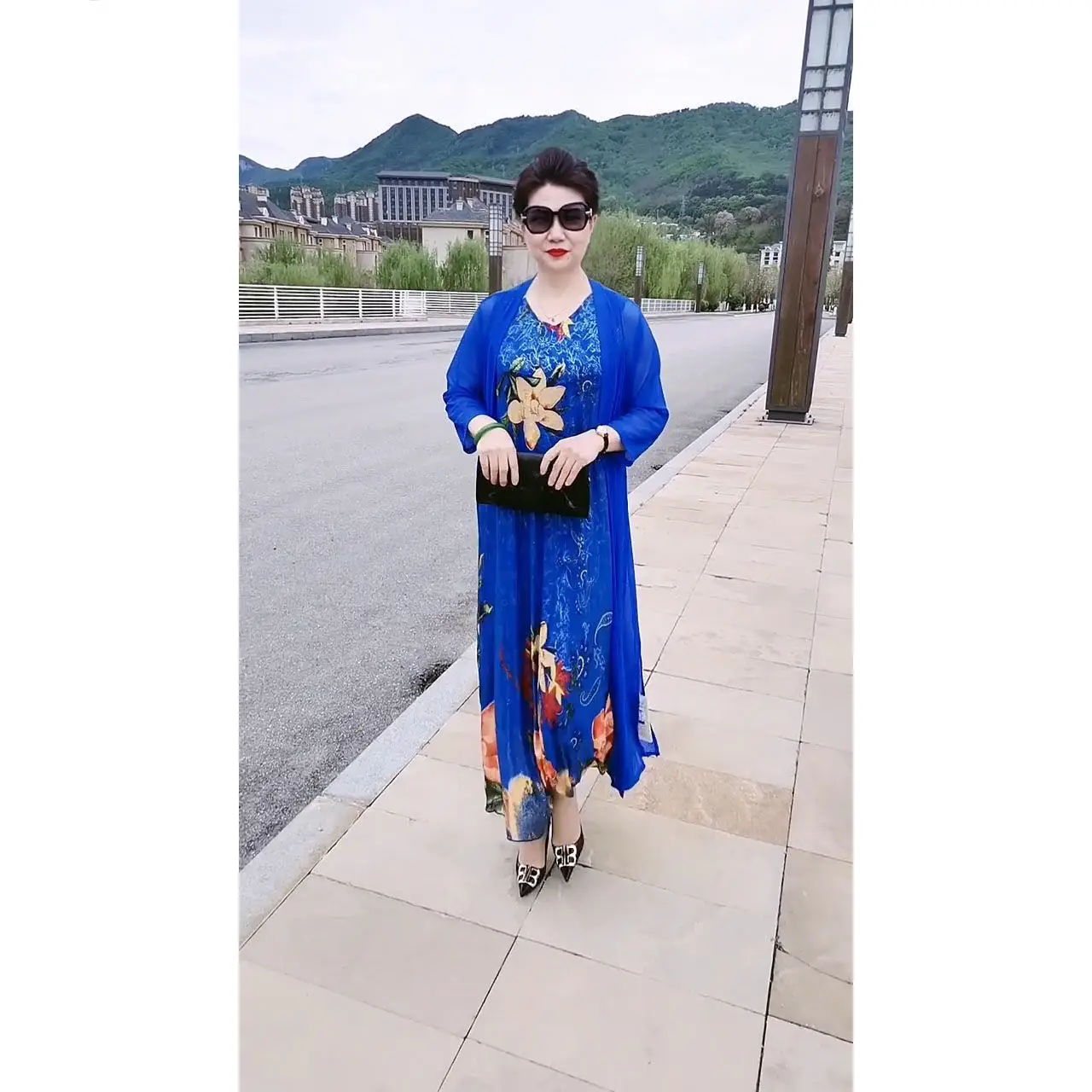 2023 Temperament High-end Ladies Fashion Printing Splicing Suit Women Summer New Loose Sunscreen Coat Slim Two-piece Sets Female
2023 Temperament High-end Ladies Fashion Printing Splicing Suit Women Summer New Loose Sunscreen Coat Slim Two-piece Sets Female