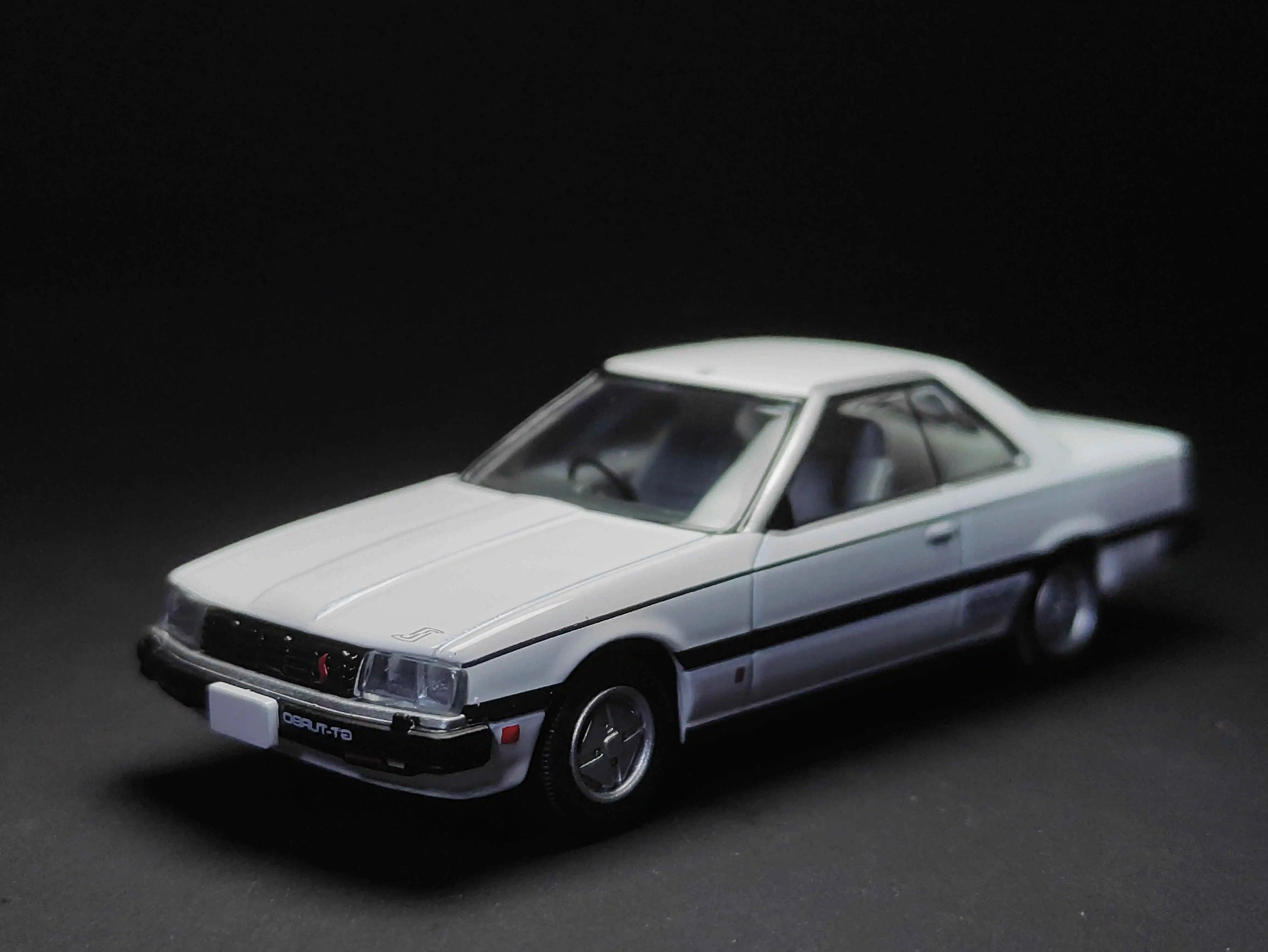 TOMYTEC TLV 1/64 SKYLINE HT 2000 TURBO GT-ES 237a лимитированная коллекция автомобилей
TOMYTEC TLV 1/64 SKYLINE HT 2000 TURBO GT-ES 237a лимитированная коллекция автомобилей