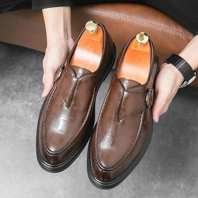 New Loafers Men Pu Buckle Low Heel Breathable Anti Slip Fashion Classic Versatile Business Casual Men Shoes
New Loafers Men Pu Buckle Low Heel Breathable Anti Slip Fashion Classic Versatile Business Casual Men Shoes