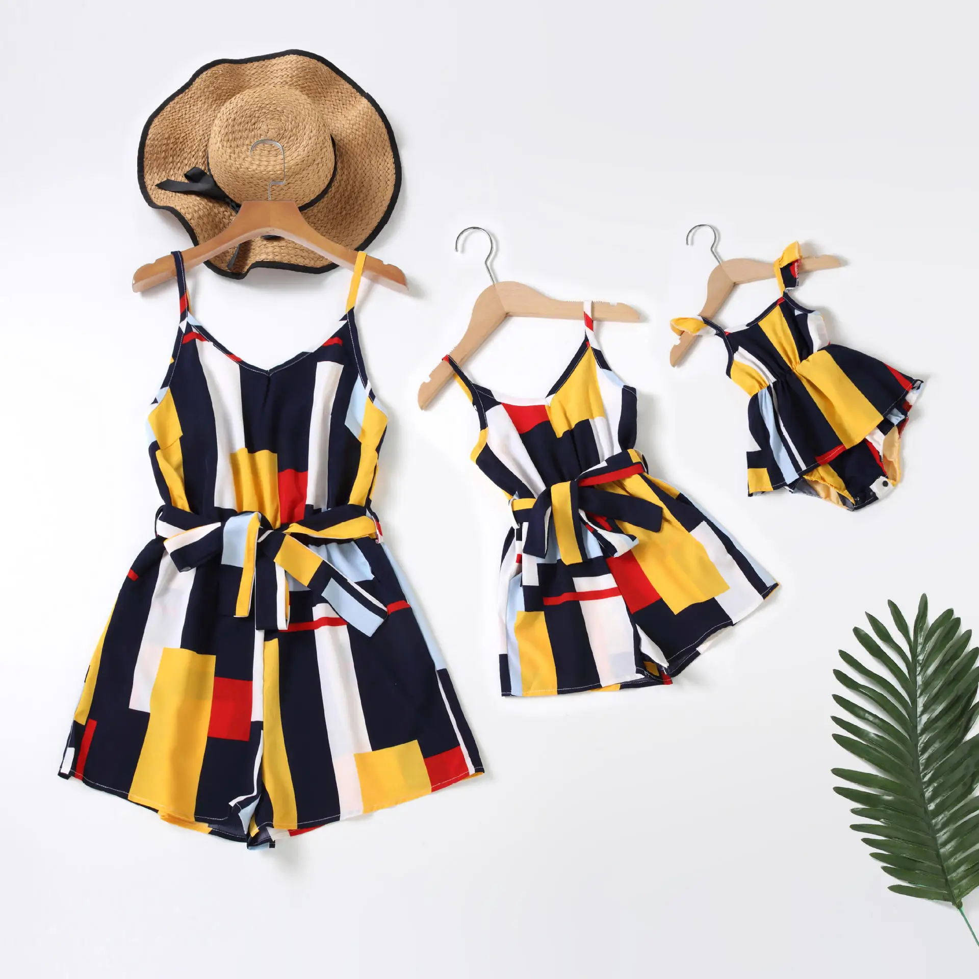Mother and Daughter Matching Clothes Big Sister Little Sister Matching Outfit Sling Fashion Jumpsuit Clothes for Women 2022
Mother and Daughter Matching Clothes Big Sister Little Sister Matching Outfit Sling Fashion Jumpsuit Clothes for Women 2022