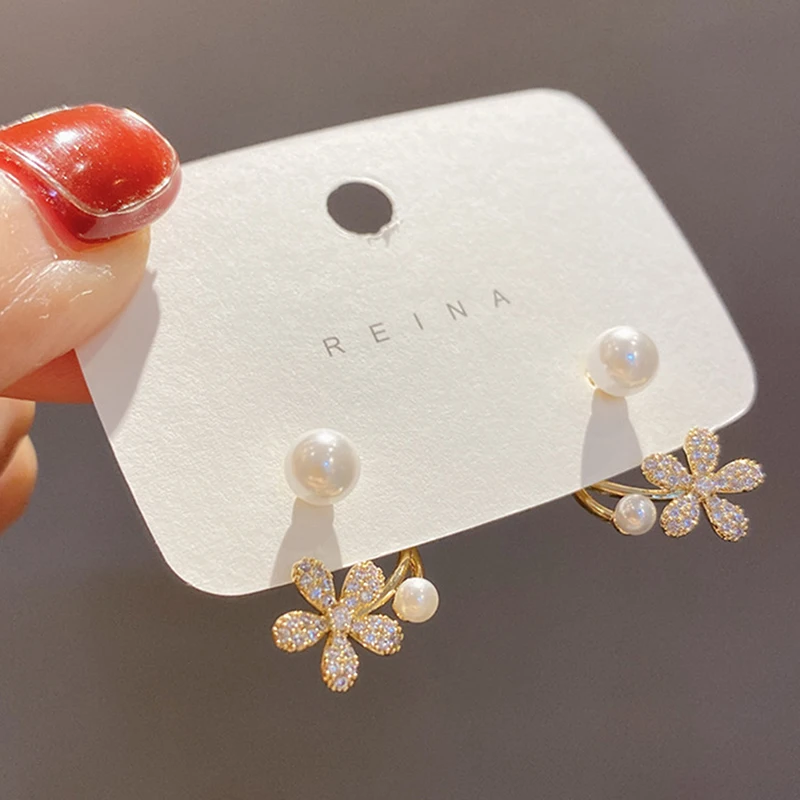 Sweet Women Imitation Pearl Flower Stud Earrings For Women Fashion Crystal Elegant Stud Earrings Jewelry Wedding Birthday Gifts
Sweet Women Imitation Pearl Flower Stud Earrings For Women Fashion Crystal Elegant Stud Earrings Jewelry Wedding Birthday Gifts