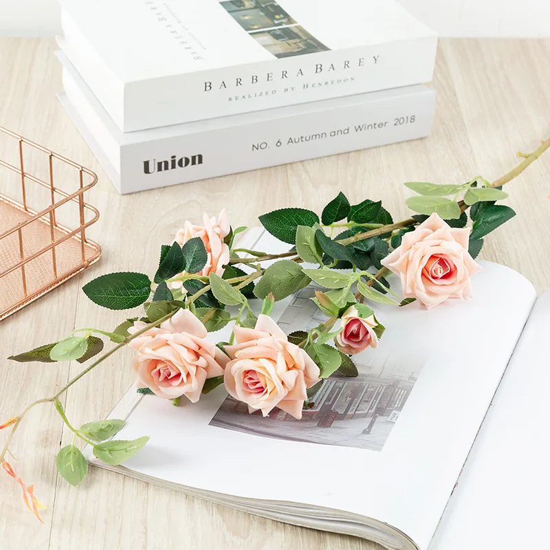 5 Artificial Roses Simulation Velvet Rose Fake Flowers Wedding Decoration Home Hotel Decoration Valentine's Day Artificial Roses
5 Artificial Roses Simulation Velvet Rose Fake Flowers Wedding Decoration Home Hotel Decoration Valentine's Day Artificial Roses