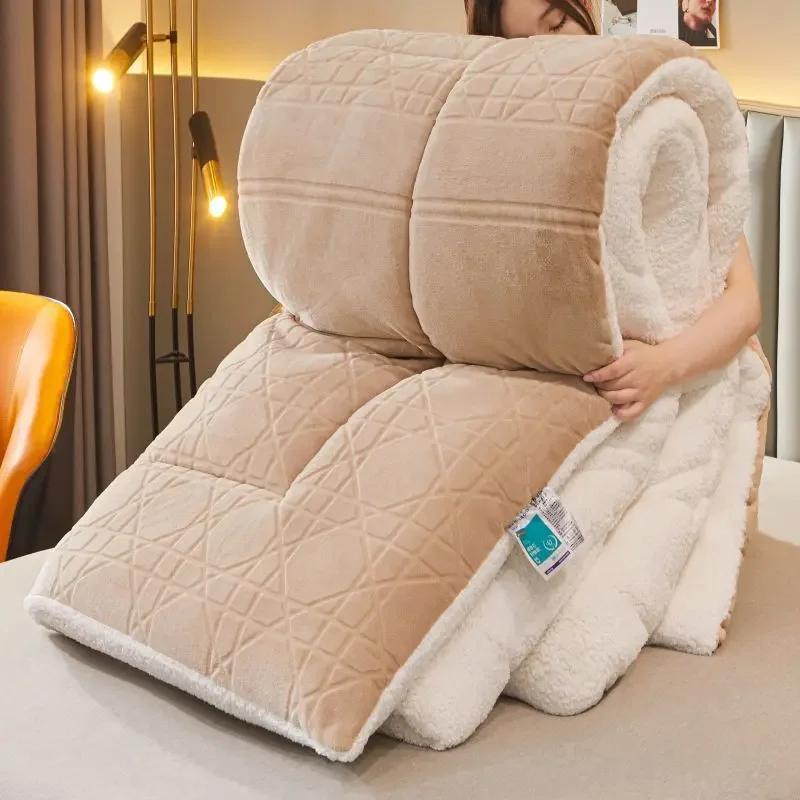 Winter Quilt Blanket Double Sided Velvet Lamb Cashmere Double Bed Quilts King Queen Full Size Bed Duvet Thicken Comforter Core
Winter Quilt Blanket Double Sided Velvet Lamb Cashmere Double Bed Quilts King Queen Full Size Bed Duvet Thicken Comforter Core