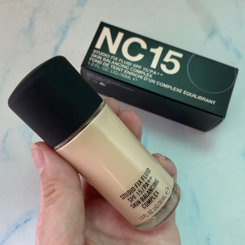 Top Quanlity Liquid Foundation Studio Fix Fluid SPF15 Skin Balancing Complex Flytande Foundation Lasting Moisturizing Concealer
Top Quanlity Liquid Foundation Studio Fix Fluid SPF15 Skin Balancing Complex Flytande Foundation Lasting Moisturizing Concealer