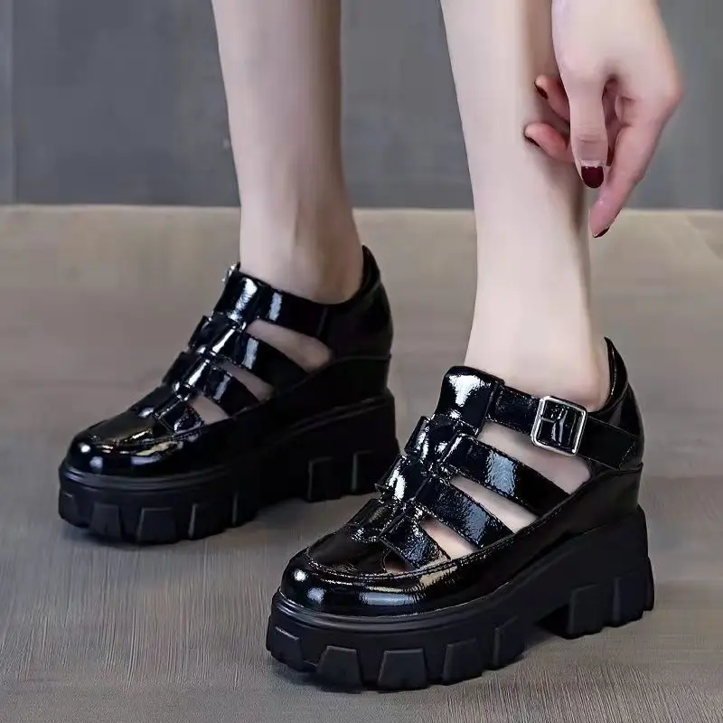 Summer New British Style Fashion Ladies Shoes Real Leather Mid Heel Female Footwear Platform Wedges Comfortable Women's Sandal
Summer New British Style Fashion Ladies Shoes Real Leather Mid Heel Female Footwear Platform Wedges Comfortable Women's Sandal